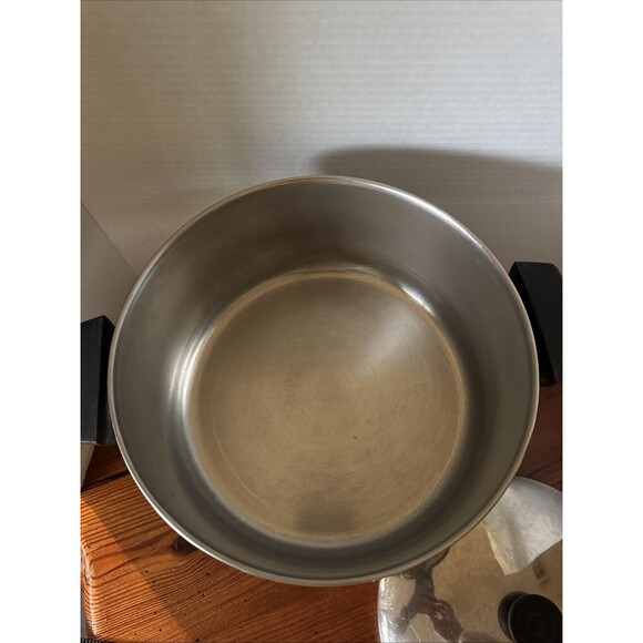 REVERE WARE 4 1/2 QT Stock Pot With Lid 1801 Copper Bottom - Picture 3 of 9